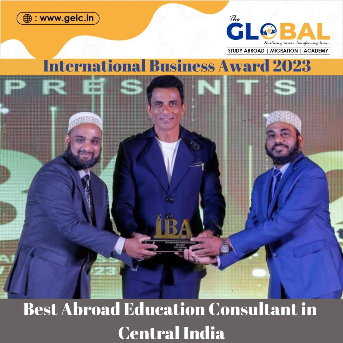 Trans Globe Indore receiving the 2023 International Business Award for Best Abroad Education Consultant in Central India