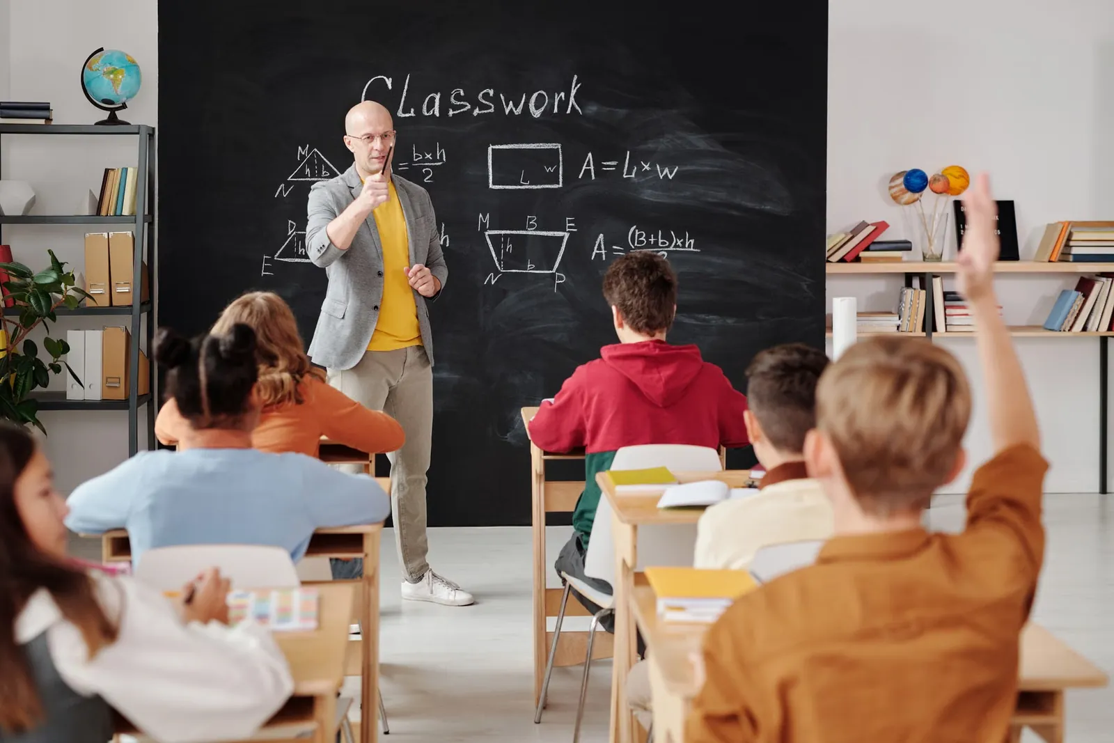 Students preparing together